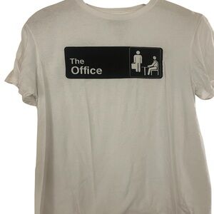 🛍️5/$25 White Office Themed T-Shirt men’s size L